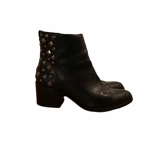 2/$25 sale Circus by Sam Edelman Jaimee Boots - Picture 5 of 8